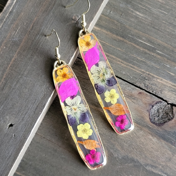 Mixed Flower Resin Earrings- Handmade Earrings- Resin Shapes- Resin Pendants- Re - Picture 7 of 8
